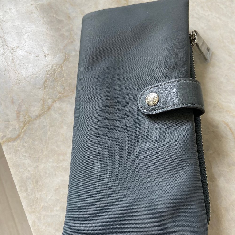 MZ Wallace Harbor Mae Wallet NWOT